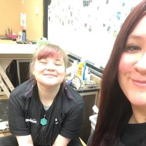 Meet your Posher, Leanna